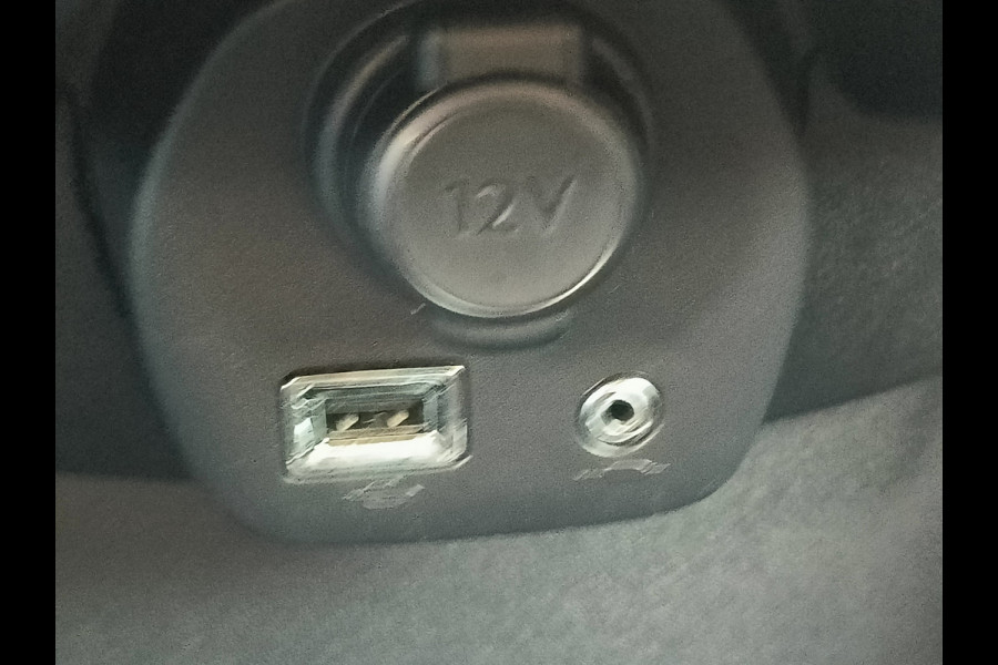 Citroën C1 1.0 VTi Urban Ride Rijklaar + 12 maanden Bovag-garantie Henk Jongen Auto's in Helmond,  al 50 jaar service zoals 't hoort!