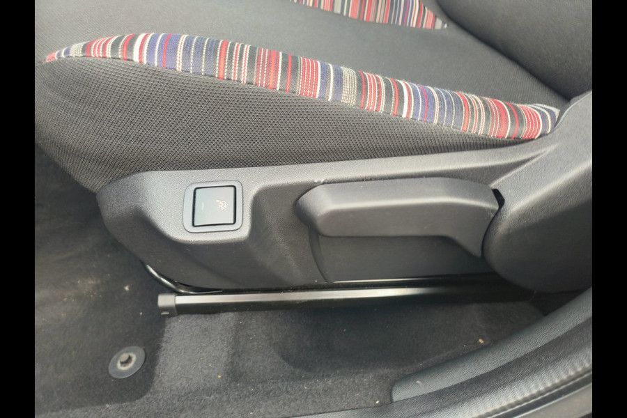 Citroën C1 1.0 VTi Urban Ride Rijklaar + 12 maanden Bovag-garantie Henk Jongen Auto's in Helmond,  al 50 jaar service zoals 't hoort!