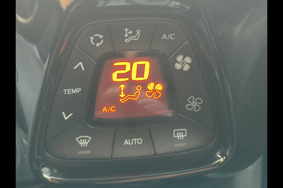 Citroën C1 1.0 VTi Urban Ride uit 2020 Rijklaar + 12 maanden Bovag-garantie Henk Jongen Auto's in Helmond,  al 50 jaar service zoals 't hoort!