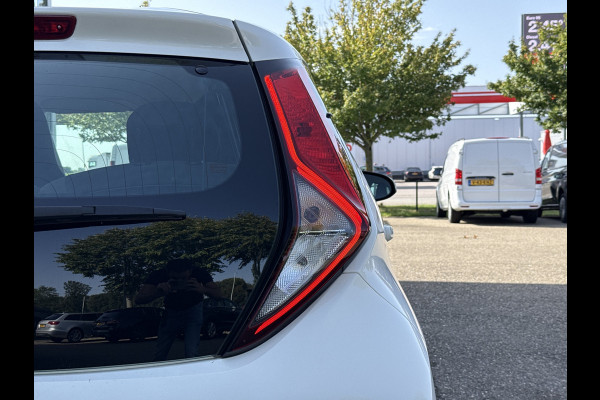 Toyota Aygo 1.0 VVT-i x-play | Cruisec. | Camera | Airco | Carplay | Sportvelgen