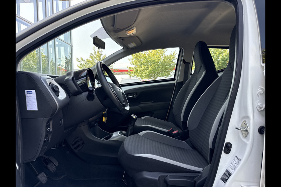 Toyota Aygo 1.0 VVT-i x-play | Cruisec. | Camera | Airco | Carplay | Sportvelgen