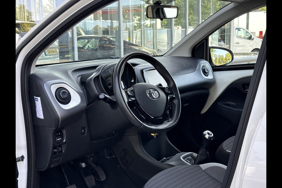 Toyota Aygo 1.0 VVT-i x-play | Cruisec. | Camera | Airco | Carplay | Sportvelgen