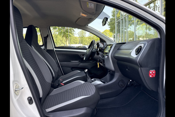 Toyota Aygo 1.0 VVT-i x-play | Cruisec. | Camera | Airco | Carplay | Sportvelgen