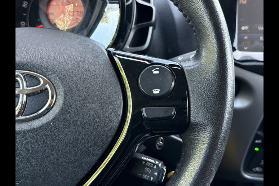 Toyota Aygo 1.0 VVT-i x-play | Cruisec. | Camera | Airco | Carplay | Sportvelgen