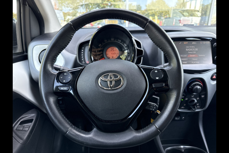 Toyota Aygo 1.0 VVT-i x-play | Cruisec. | Camera | Airco | Carplay | Sportvelgen