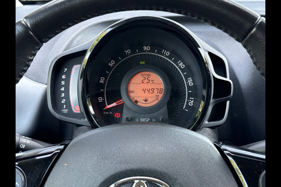 Toyota Aygo 1.0 VVT-i x-play | Cruisec. | Camera | Airco | Carplay | Sportvelgen