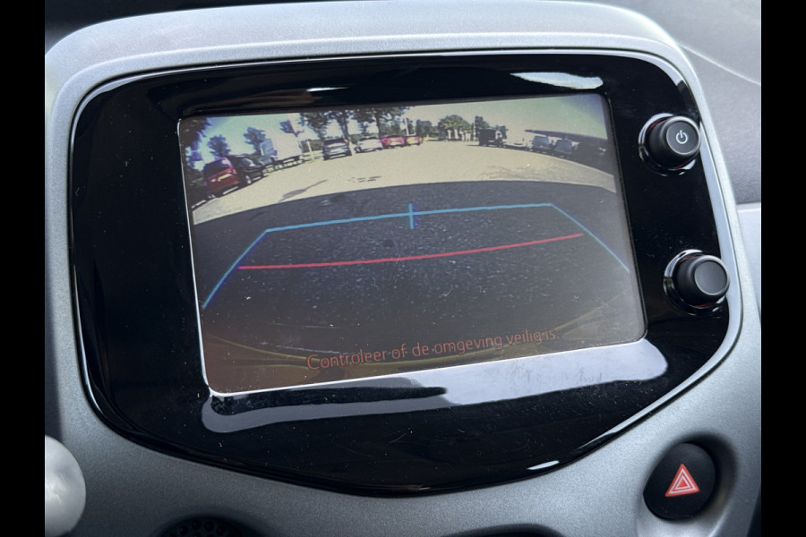 Toyota Aygo 1.0 VVT-i x-play | Cruisec. | Camera | Airco | Carplay | Sportvelgen