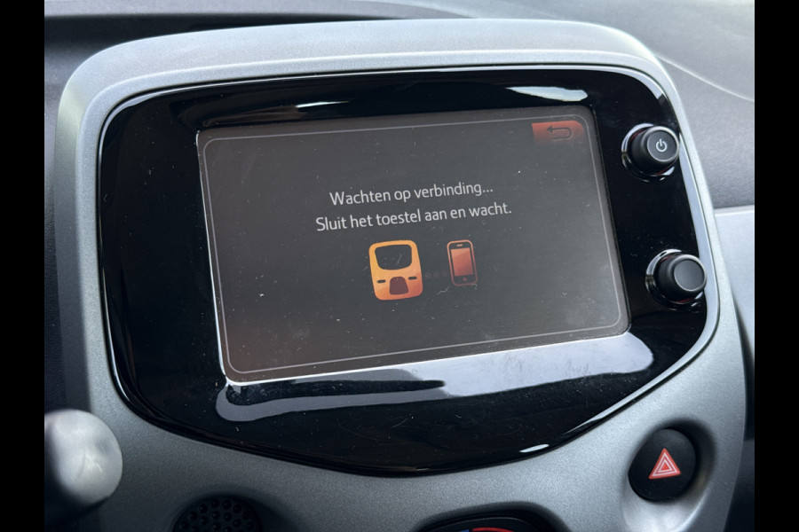 Toyota Aygo 1.0 VVT-i x-play | Cruisec. | Camera | Airco | Carplay | Sportvelgen