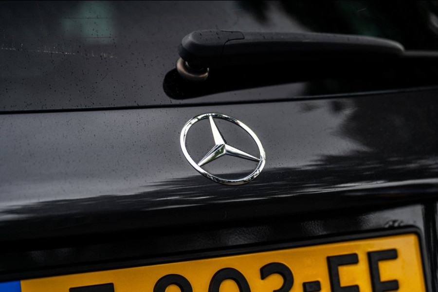 Mercedes-Benz GLC 300 4MATIC Premium Plus Panoramadak I Trekhaak I Burmester I Led I Vol leder I HeadUp I Dealeronderhouden