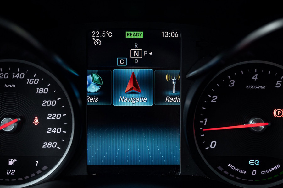 Mercedes-Benz GLC 300 4MATIC Premium Plus Panoramadak I Trekhaak I Burmester I Led I Vol leder I HeadUp I Dealeronderhouden