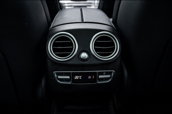 Mercedes-Benz GLC 300 4MATIC Premium Plus Panoramadak I Trekhaak I Burmester I Led I Vol leder I HeadUp I Dealeronderhouden