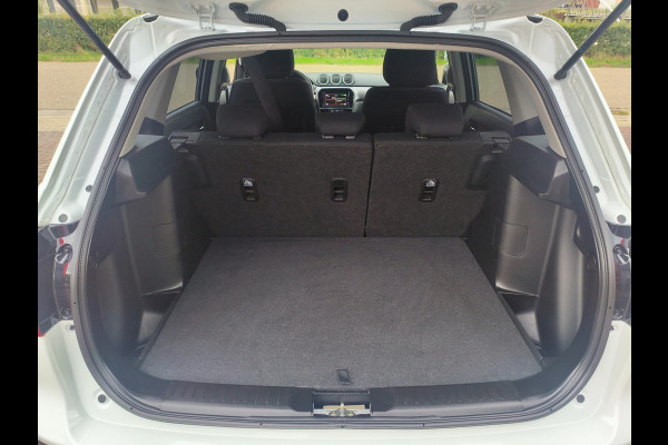 Suzuki Vitara 1.4 Boosterjet Select Rhino Edition Smart Hybrid uit 2025 Rijklaar + Fabrieksgarantie Henk Jongen Auto's in Helmond,  al 50 jaar service zoals 't hoort!