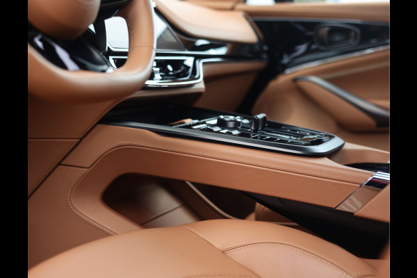 Aston Martin Dbx 4.0 V8 707 | Minotaur Green - Nieuwstaat!