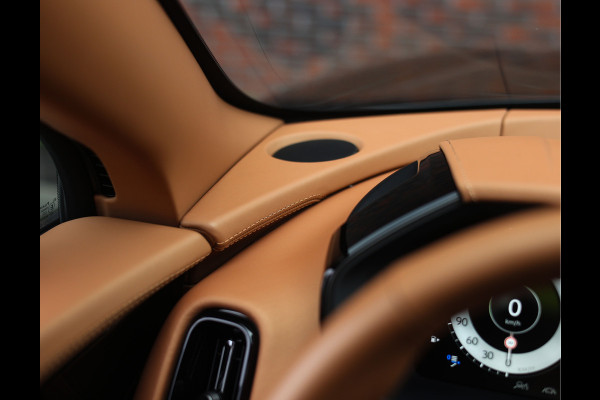 Aston Martin Dbx 4.0 V8 707 | Minotaur Green - Nieuwstaat!