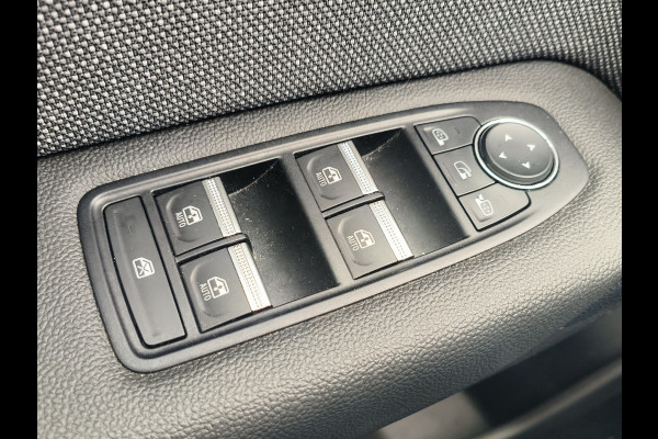 Renault Symbioz 1.8 E-Tech full hybrid 160 techno uit 2025 Rijklaar + Fabrieksgarantie Henk Jongen Auto's in Helmond,  al 50 jaar service zoals 't hoort!