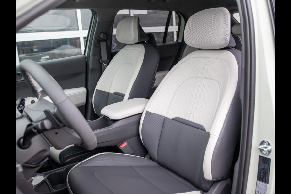 Kia EV3 GT-Line Business Edition 81.4 kWh | Actieprijs* | Navi. | Clima. | Adapt. Cruise. | Dodehoekassistentie | Stoel&Stuur Verwarming | Privacy Glass | GT-Line Vegan Lederen Stoelbekleding
