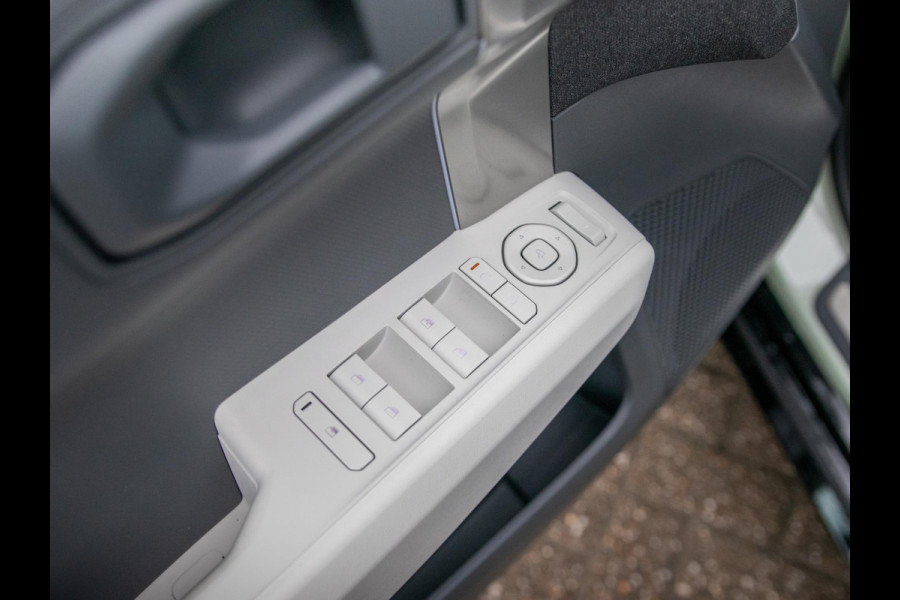 Kia EV3 GT-Line Business Edition 81.4 kWh | Actieprijs* | Navi. | Clima. | Adapt. Cruise. | Dodehoekassistentie | Stoel&Stuur Verwarming | Privacy Glass | GT-Line Vegan Lederen Stoelbekleding