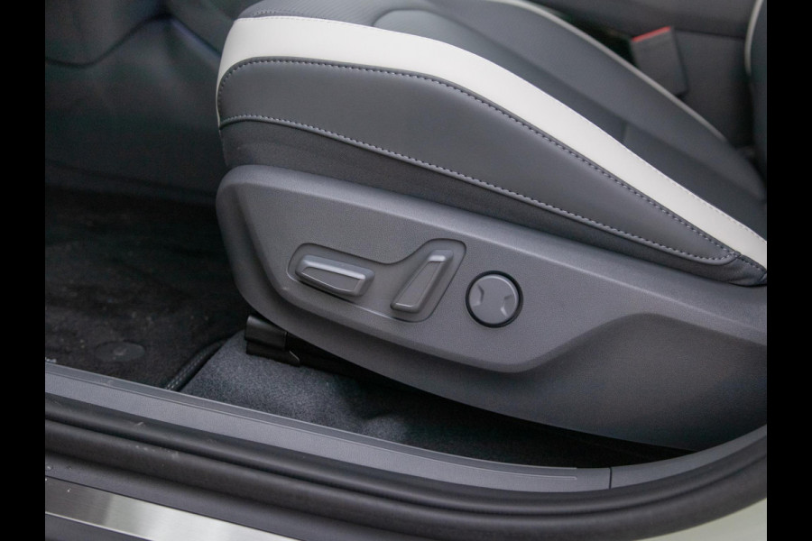Kia EV3 GT-Line Business Edition 81.4 kWh | Actieprijs* | Navi. | Clima. | Adapt. Cruise. | Dodehoekassistentie | Stoel&Stuur Verwarming | Privacy Glass | GT-Line Vegan Lederen Stoelbekleding