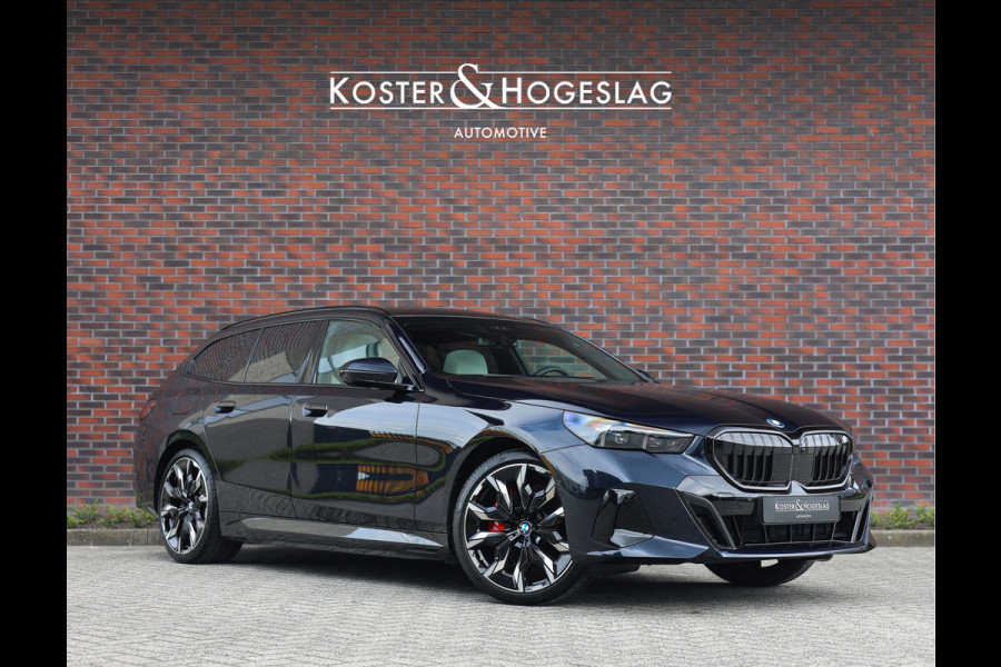 BMW 5 Serie Touring 550e xDrive | Pano - Trekhaak - HUD