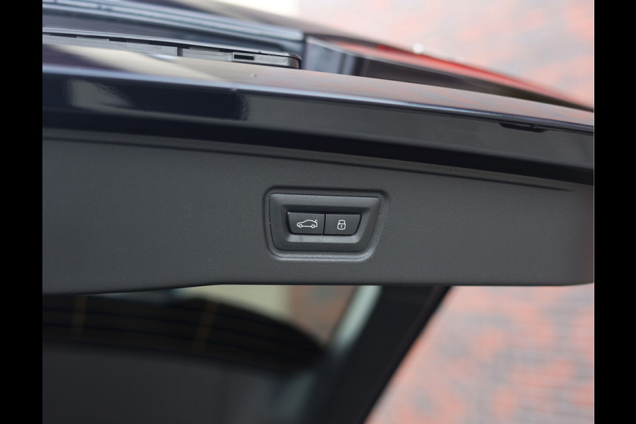 BMW 5 Serie Touring 550e xDrive | Pano - Trekhaak - HUD