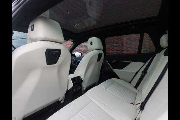 BMW 5 Serie Touring 550e xDrive | Pano - Trekhaak - HUD