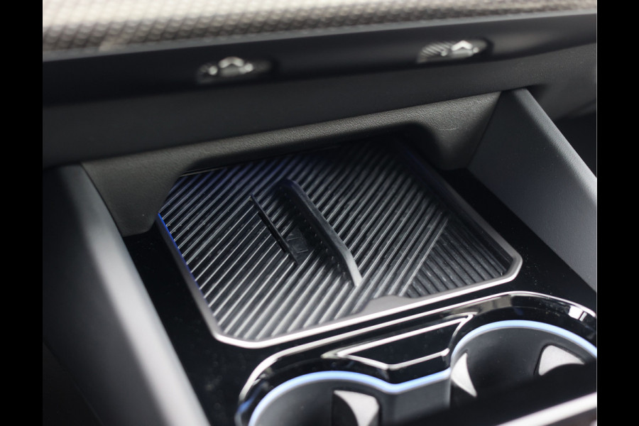 BMW 5 Serie Touring 550e xDrive | Pano - Trekhaak - HUD