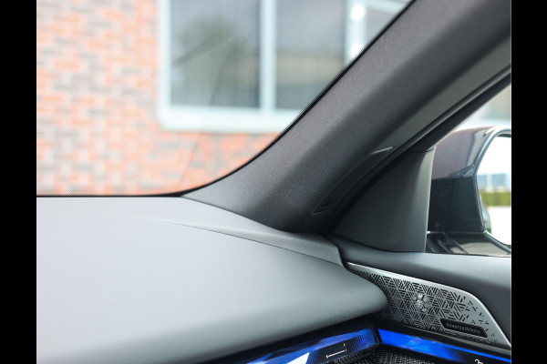 BMW 5 Serie Touring 550e xDrive | Pano - Trekhaak - HUD