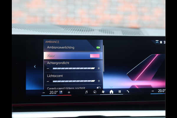 BMW 5 Serie Touring 550e xDrive | Pano - Trekhaak - HUD