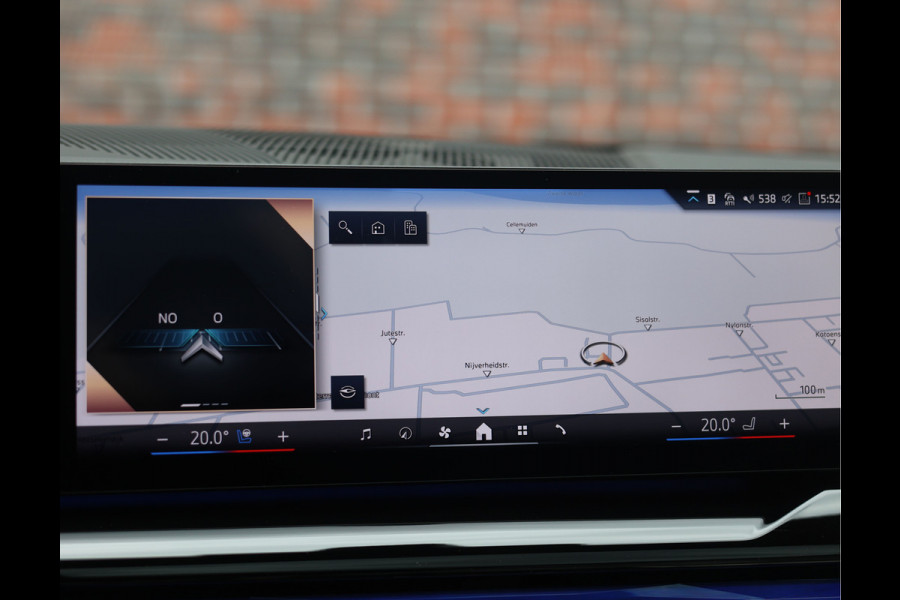 BMW 5 Serie Touring 550e xDrive | Pano - Trekhaak - HUD
