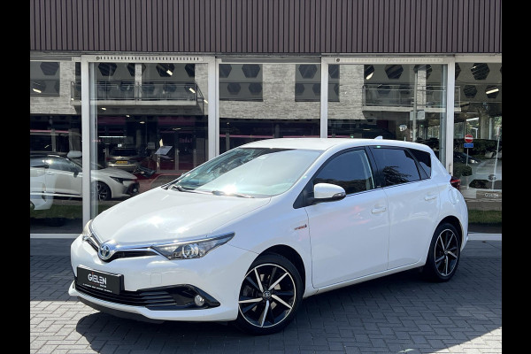 Toyota Auris 1.8 Hybrid Dynamic Plus | 17 inch, Stoelverwarming, Privacy glass, Parkeercamera, Bluetooth, Cruise control