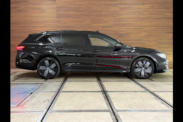 Volkswagen Passat Variant 1.5 eHybrid R-Line Black Edition | Garantie tot 2030 | 272PK |Pano|Matrix LED|H&K Sound|Massage|Trekhaak