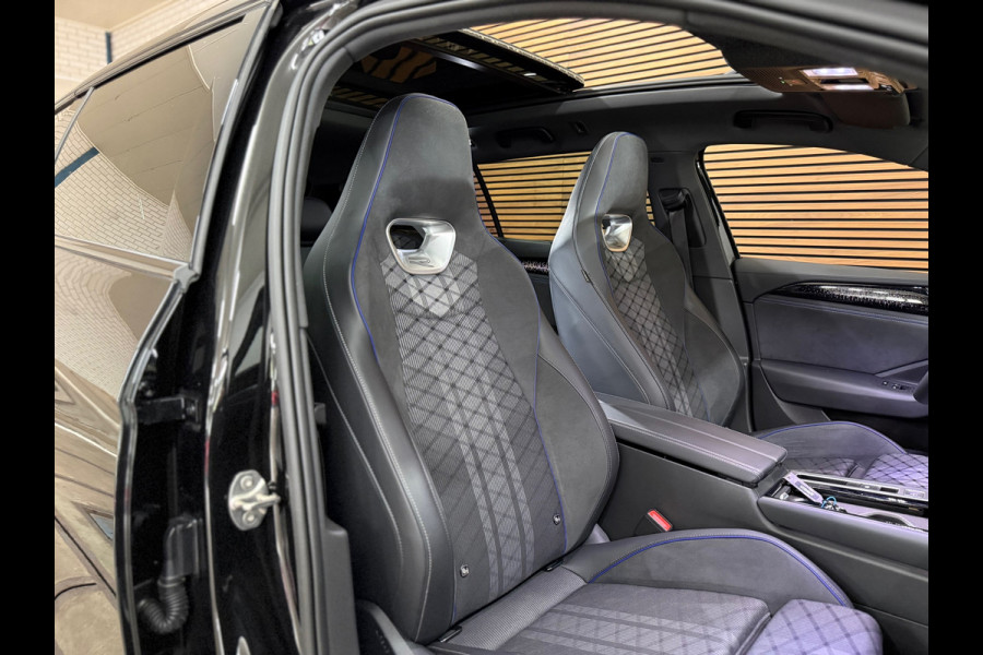 Volkswagen Passat Variant 1.5 eHybrid R-Line Black Edition | Garantie tot 2030 | 272PK |Pano|Matrix LED|H&K Sound|Massage|Trekhaak