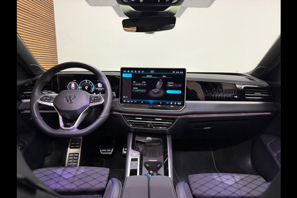 Volkswagen Passat Variant 1.5 eHybrid R-Line Black Edition | Garantie tot 2030 | 272PK |Pano|Matrix LED|H&K Sound|Massage|Trekhaak