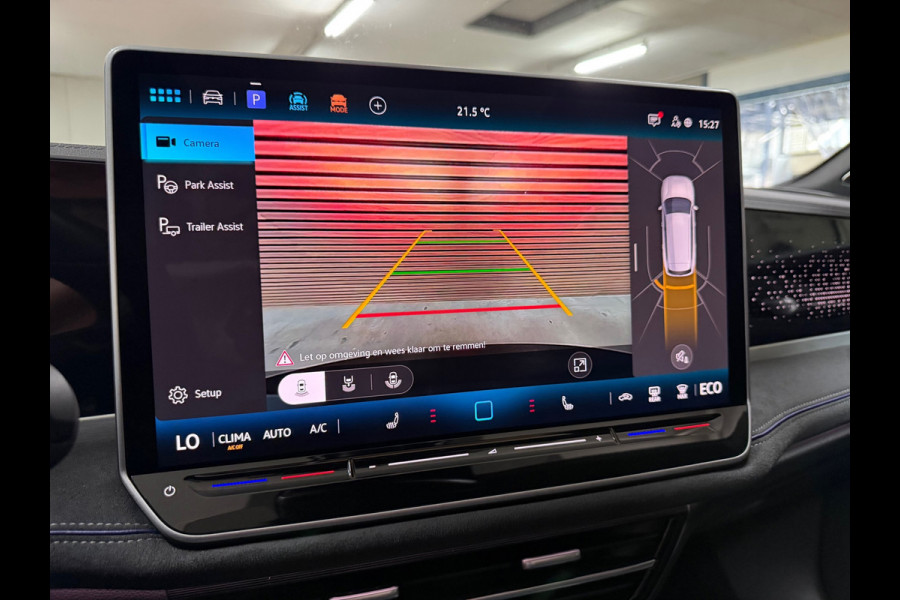 Volkswagen Passat Variant 1.5 eHybrid R-Line Black Edition | Garantie tot 2030 | 272PK |Pano|Matrix LED|H&K Sound|Massage|Trekhaak