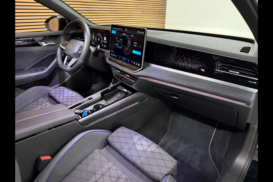 Volkswagen Passat Variant 1.5 eHybrid R-Line Black Edition | Garantie tot 2030 | 272PK |Pano|Matrix LED|H&K Sound|Massage|Trekhaak