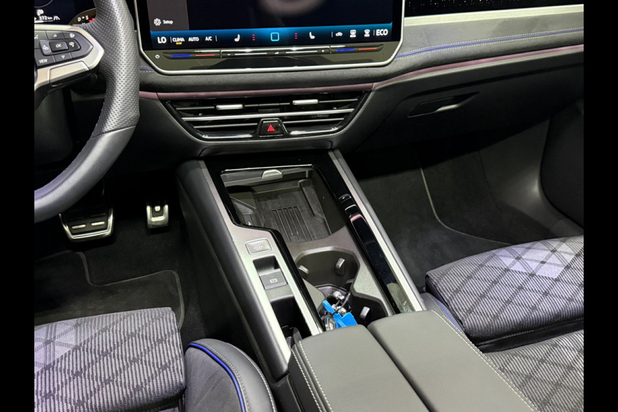 Volkswagen Passat Variant 1.5 eHybrid R-Line Black Edition | Garantie tot 2030 | 272PK |Pano|Matrix LED|H&K Sound|Massage|Trekhaak