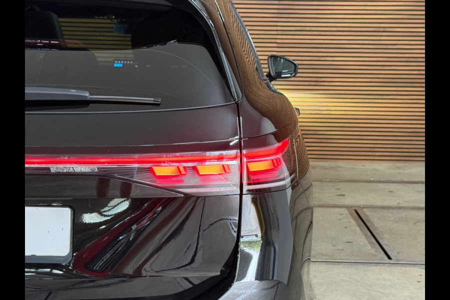 Volkswagen Passat Variant 1.5 eHybrid R-Line Black Edition | Garantie tot 2030 | 272PK |Pano|Matrix LED|H&K Sound|Massage|Trekhaak