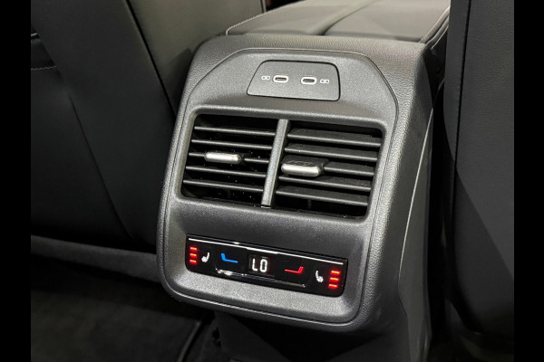 Volkswagen Passat Variant 1.5 eHybrid R-Line Black Edition | Garantie tot 2030 | 272PK |Pano|Matrix LED|H&K Sound|Massage|Trekhaak