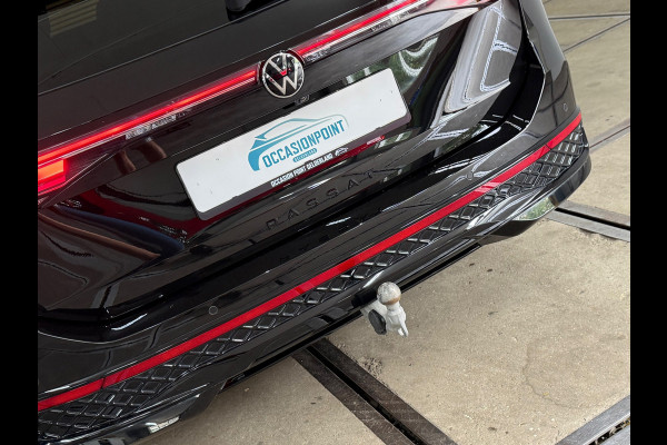 Volkswagen Passat Variant 1.5 eHybrid R-Line Black Edition | Garantie tot 2030 | 272PK |Pano|Matrix LED|H&K Sound|Massage|Trekhaak