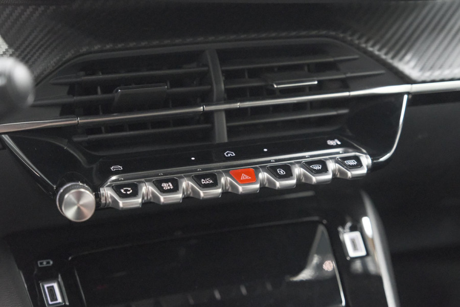 Peugeot e-2008 EV Allure Avantage 54 kWh | SOH 97,8% | 11 KW Lader | Apple Carplay | Parkeersensoren