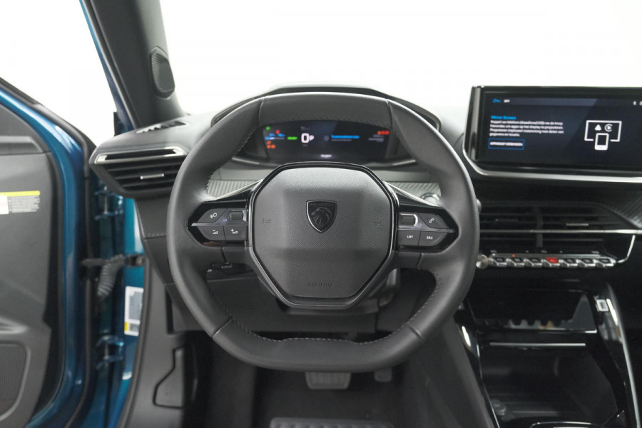 Peugeot e-2008 EV Allure Avantage 54 kWh | SOH 97,8% | 11 KW Lader | Apple Carplay | Parkeersensoren