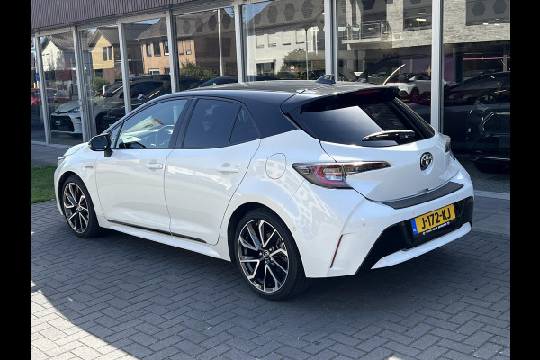 Toyota Corolla 1.8 Hybrid Executive | Parelmoer wit, 18 inch, Leer/Alcantara, Stoelverwarming, Parkeersensoren, Keyless, Apple CarPlay/Android