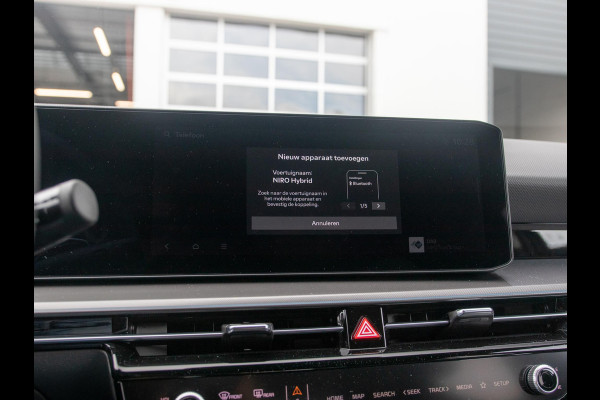 Kia Niro 1.6 GDi Hybrid DynamicLine | Actieprijs* | Navi. | Clima. | Achteruitrijcamera | Adapt. Cruise. | Parkeersensoren | Dakrails | Bekleding In Stof/Lederlook Combinatie