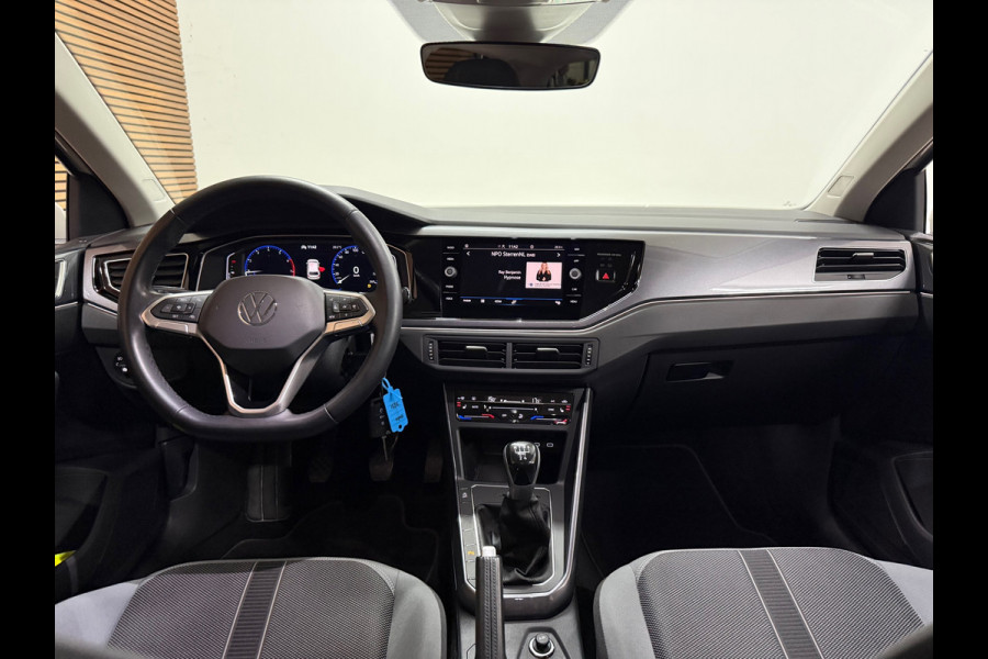 Volkswagen Polo 1.0 TSI Style Black Edition Business | Matrix LED | IQ.Light |CarPlay | Stoelverwarming | ACC | Camera | Trekhaak
