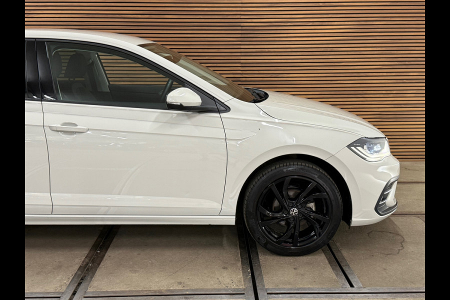 Volkswagen Polo 1.0 TSI Style Black Edition Business | Matrix LED | IQ.Light |CarPlay | Stoelverwarming | ACC | Camera | Trekhaak
