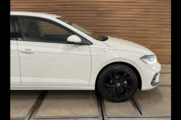 Volkswagen Polo 1.0 TSI Style Black Edition Business | Matrix LED | IQ.Light |CarPlay | Stoelverwarming | ACC | Camera | Trekhaak