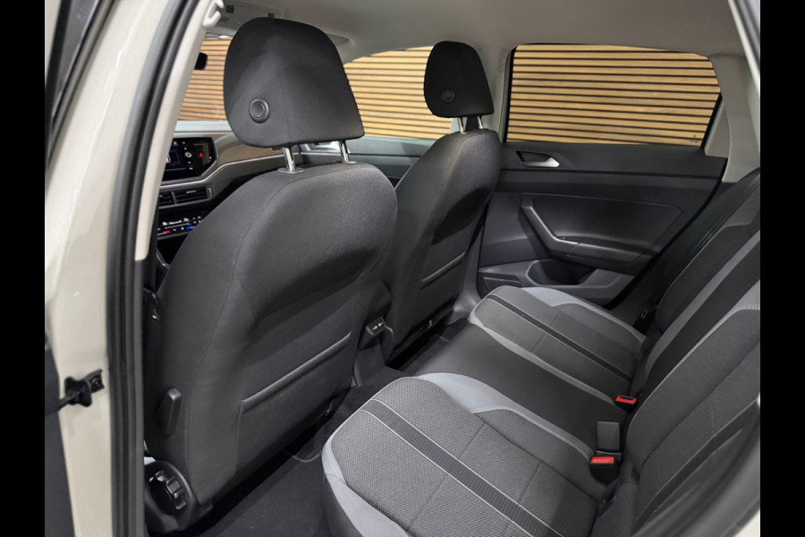 Volkswagen Polo 1.0 TSI Style Black Edition Business | Matrix LED | IQ.Light |CarPlay | Stoelverwarming | ACC | Camera | Trekhaak