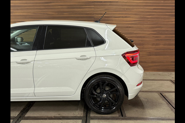 Volkswagen Polo 1.0 TSI Style Black Edition Business | Matrix LED | IQ.Light |CarPlay | Stoelverwarming | ACC | Camera | Trekhaak