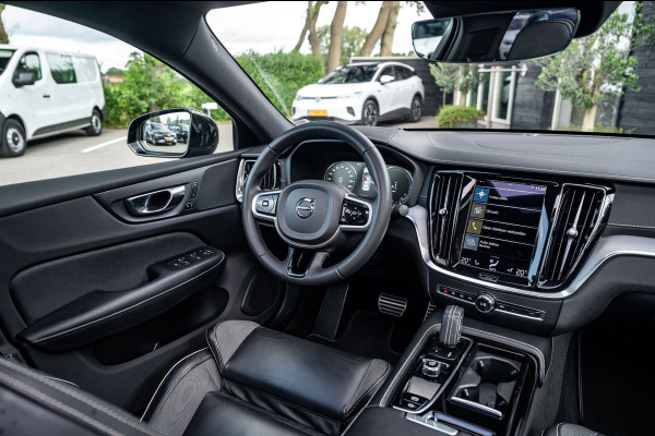 Volvo S60 2.0 Recharge T6 AWD R-Design Panoramadak I Camera I Memory I Leder I Adaptive Cruise I Pilot Assist