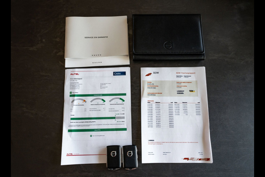 Volvo S60 2.0 Recharge T6 AWD R-Design Panoramadak I Camera I Memory I Leder I Adaptive Cruise I Pilot Assist